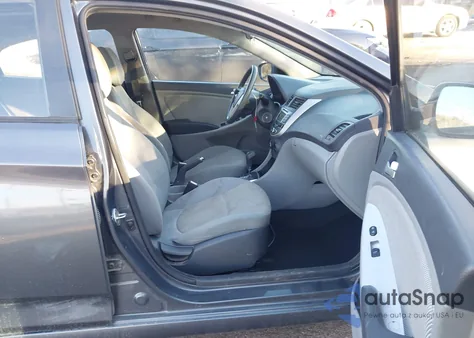 2013 Hyundai Accent Gls z USA, uszkodzony, nr VIN KMHCT4AE9DU318327